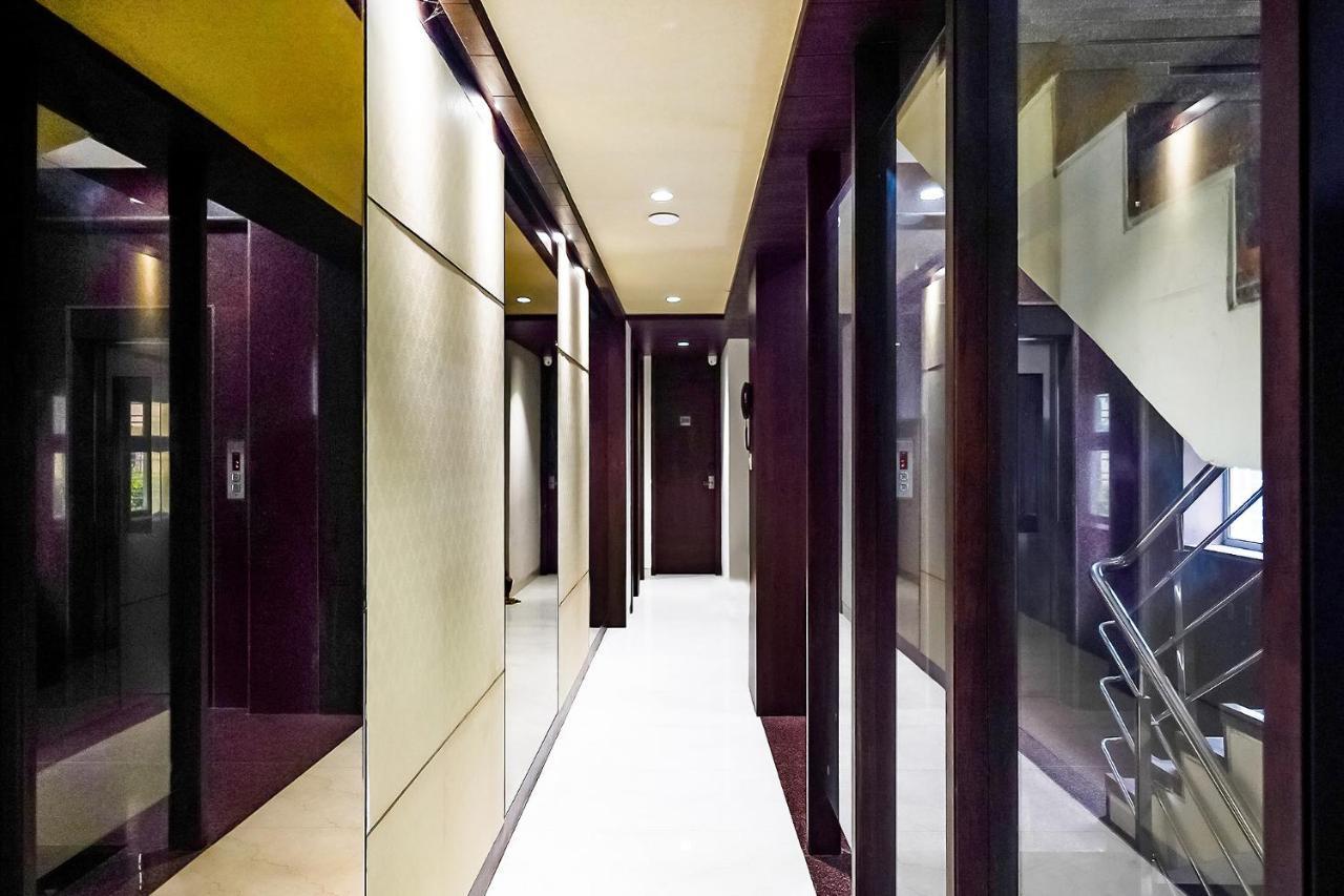 Fabhotel Eros 211 - Nr Sreebhumi Kalkutta Kültér fotó