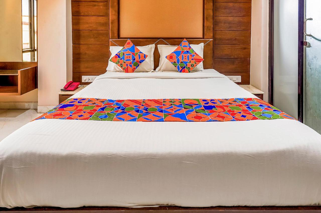 Fabhotel Eros 211 - Nr Sreebhumi Kalkutta Kültér fotó